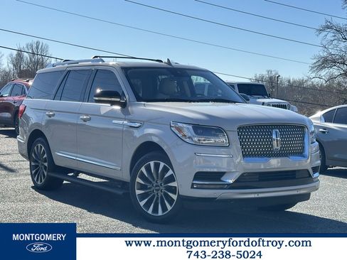 Used 2021 Lincoln Navigator Reserve w/ Luxury Package image 1