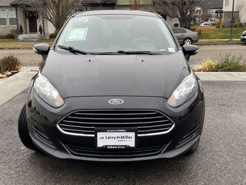 Used 2014 Ford Fiesta SE image 9