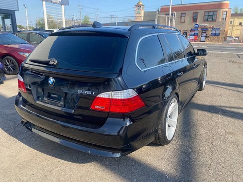 Used 2010 BMW 535i xDrive Wagon AWD/4WD image 9