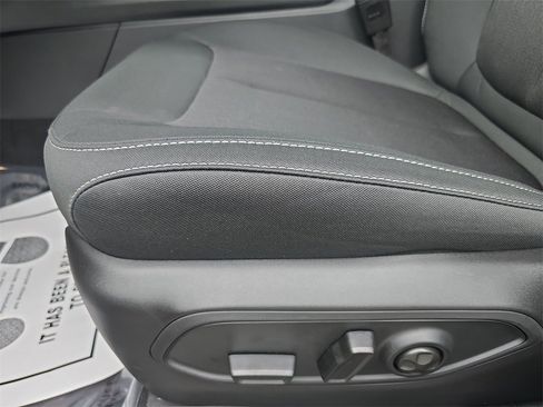 New 2025 Jeep Grand Cherokee Laredo image 28