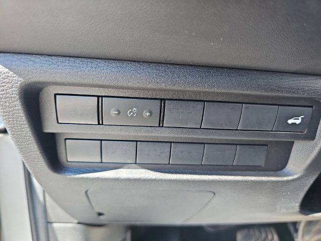 Used 2022 Mitsubishi Outlander SEL AWD/4WD image 29