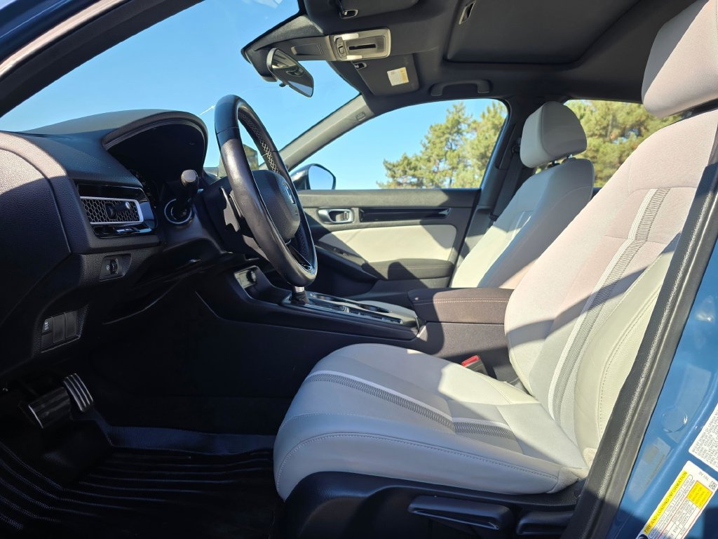 Used 2025 Honda Civic Sport Touring image 11