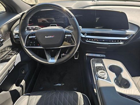 New 2026 Cadillac Lyriq V AWD/4WD image 22