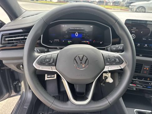 Used 2026 Volkswagen Jetta Sport FWD image 21