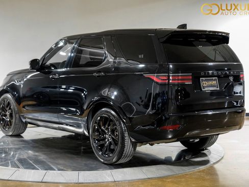 Used 2023 Land Rover Discovery S R-Dynamic image 12