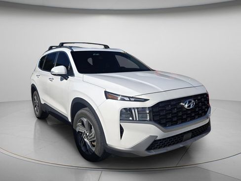 Used 2023 Hyundai Santa Fe SEL FWD image 4