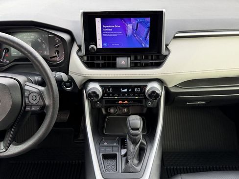 Used 2023 Toyota RAV4 XLE w/ Convenience Package FWD image 16