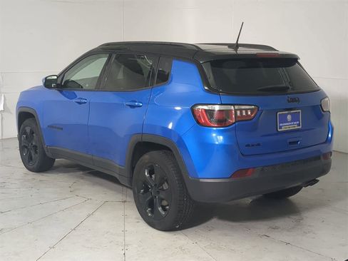Used 2018 Jeep Compass Latitude w/ Popular Equipment Group image 4