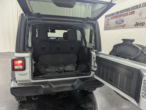 Used 2024 Jeep Wrangler Unlimited Sport image 10