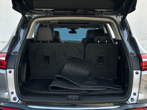 Used 2019 Buick Enclave Avenir w/ Avenir Technology Package image 41