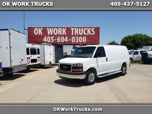 Used 2014 GMC Savana 2500 RWD image 1