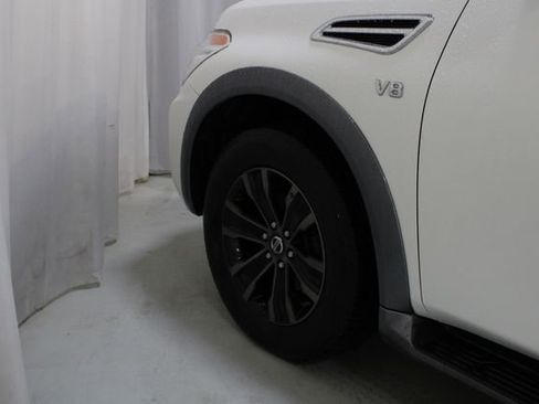 Used 2018 Nissan Armada Platinum w/ Interior Lighting Package image 31