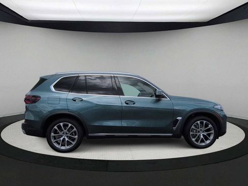 Used 2024 BMW X5 xDrive40i w/ Premium Package AWD/4WD image 9