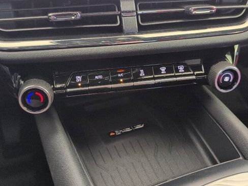 New 2026 Chevrolet Equinox EV RS image 27