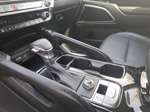 Used 2024 Kia Telluride S w/ S Sunroof Package FWD image 24