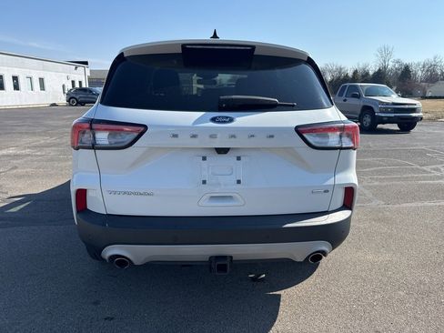 Used 2020 Ford Escape Titanium image 7