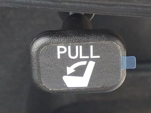 New 2026 Nissan Sentra SV image 31