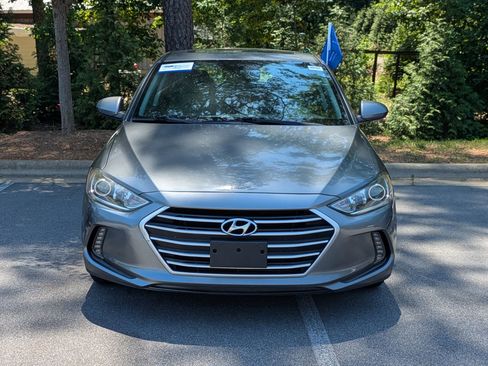 Used 2018 Hyundai Elantra Value Edition FWD image 7