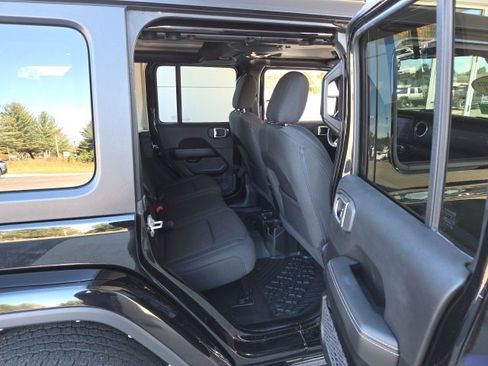 Used 2021 Jeep Wrangler Unlimited Sahara w/ Uconnect 4C Nav & Sound Group image 54