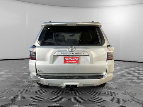 Used 2020 Toyota 4Runner SR5 Premium image 5