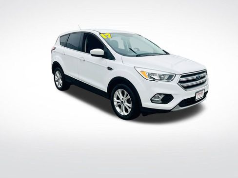 Used 2017 Ford Escape SE w/ SE Cold Weather Package image 10
