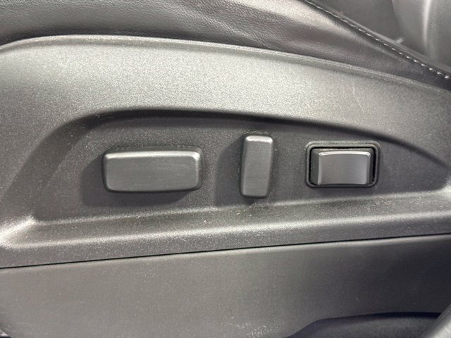 Used 2016 Chevrolet Equinox LTZ w/ Enhanced Convenience Package AWD/4WD image 16