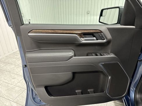 New 2026 GMC Sierra 1500 Elevation image 23