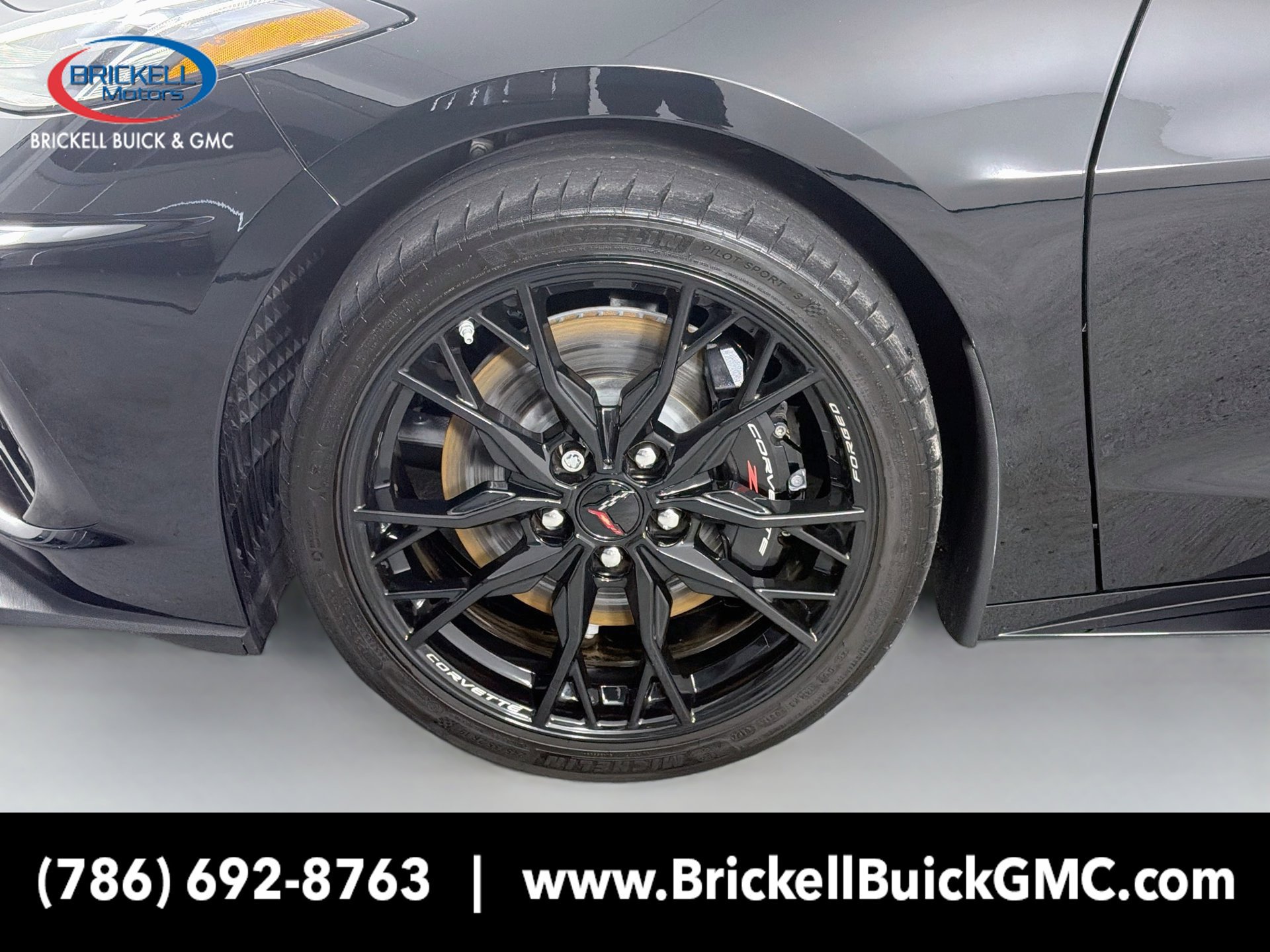 Used 2025 Chevrolet Corvette Stingray Premium Conv w/ Z51 Performance Package RWD image 35