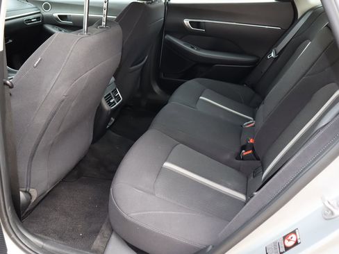 Used 2023 Hyundai Sonata SEL w/ Convenience Package FWD image 6