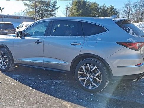 Used 2023 Acura MDX SH-AWD w/ Technology Package image 6