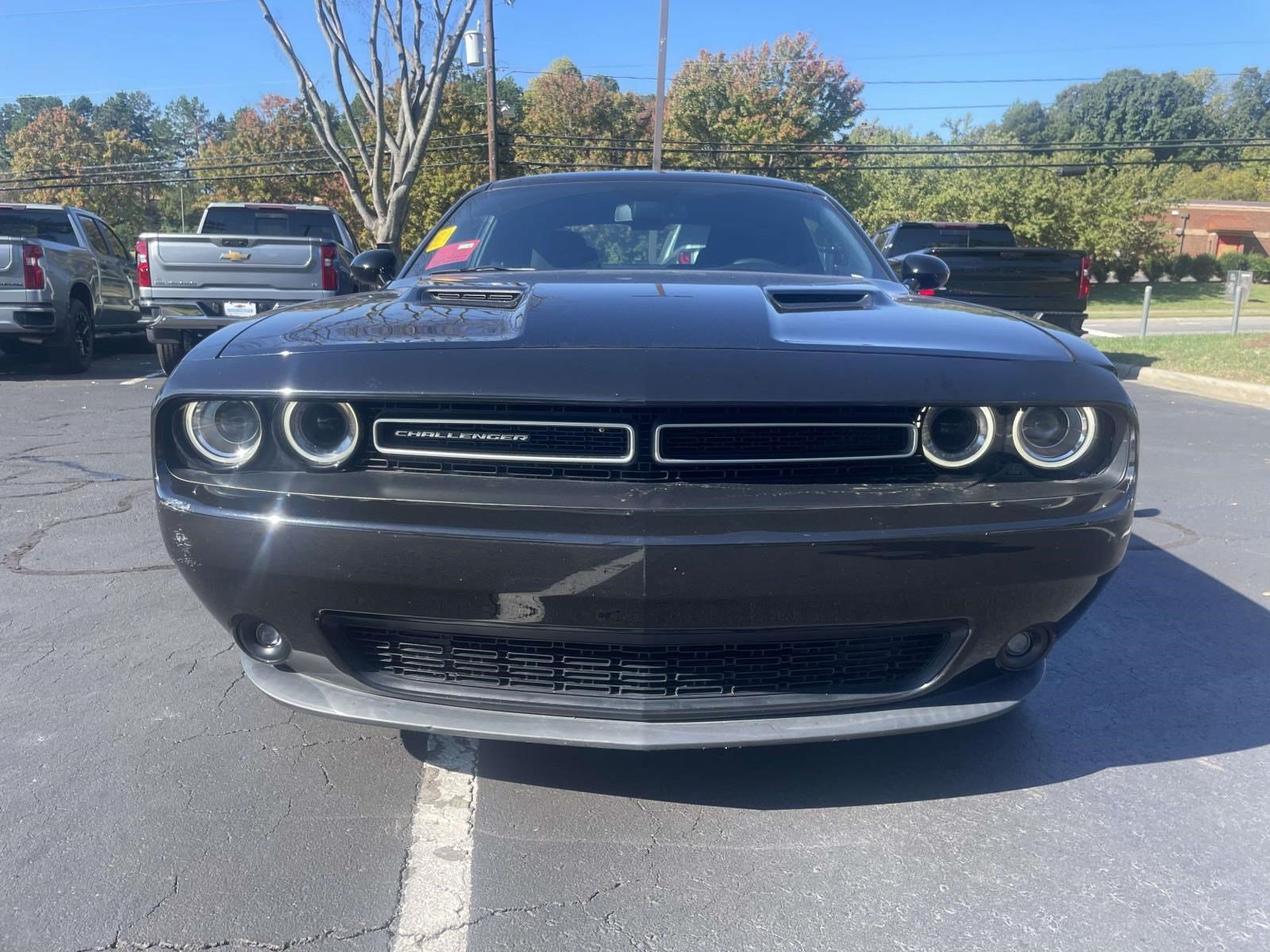 Used 2020 Dodge Challenger SXT w/ Driver Convenience Group RWD image 2