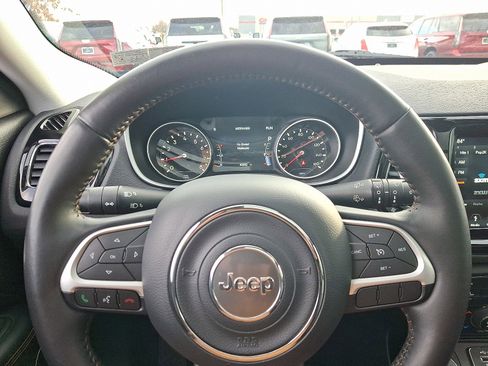 Used 2019 Jeep Compass Limited w/ Safety & Security Group image 20