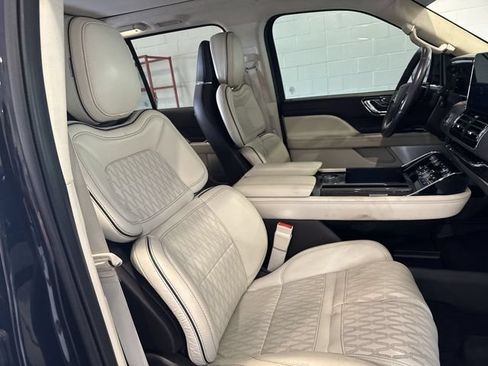 Used 2021 Lincoln Navigator Black Label AWD/4WD image 18