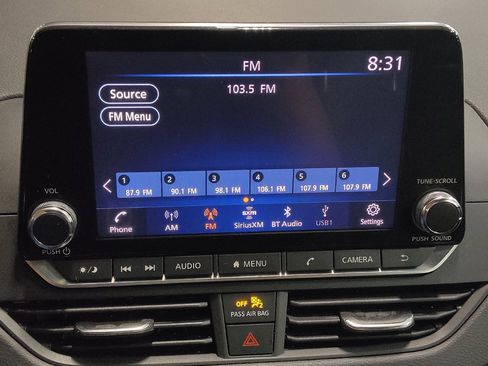 Used 2019 Nissan Altima 2.0 SR image 25