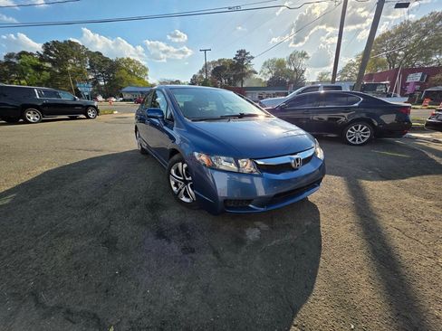 Used 2009 Honda Civic LX image 2