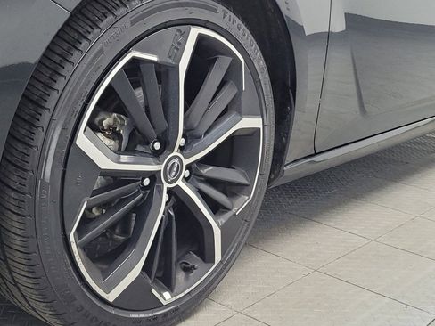 Used 2024 Nissan Altima 2.5 SR FWD image 31
