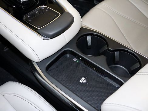 Certified 2025 Acura RDX w/ Technology Package image 20