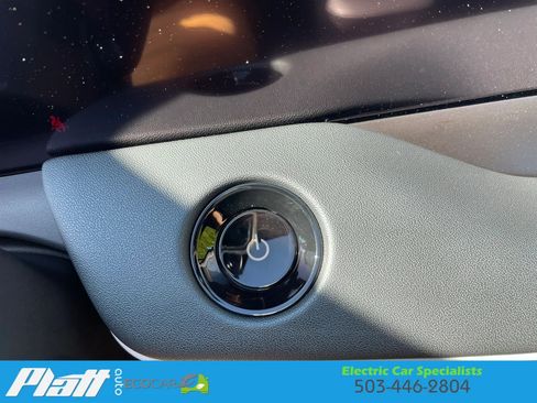 Used 2026 Nissan Leaf w/ Floor Mat Package (S+) FWD image 24