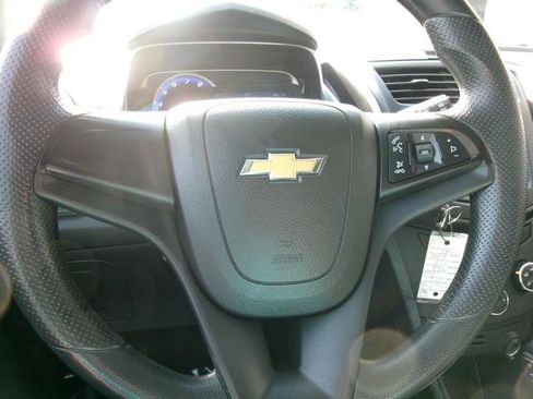 Used 2016 Chevrolet Trax LS FWD image 15