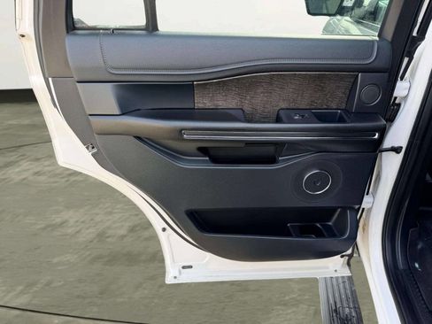 Used 2018 Ford Expedition Limited w/ Equipment Group 301A image 22