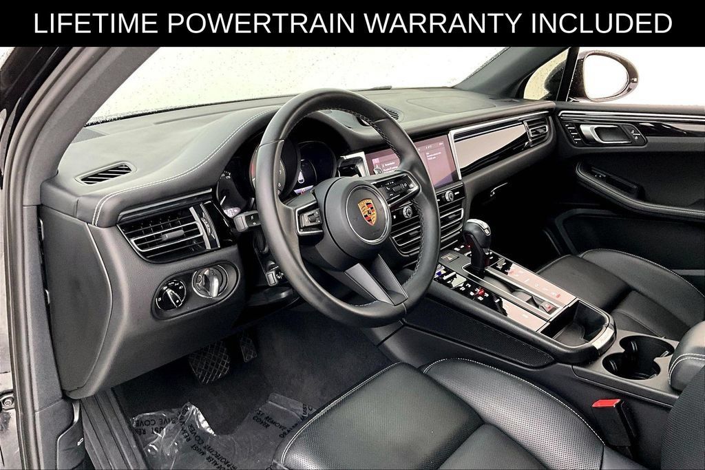 Used 2024 Porsche Macan S AWD/4WD image 16