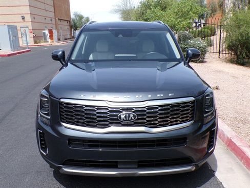 Used 2021 Kia Telluride EX w/ Towing Package image 2