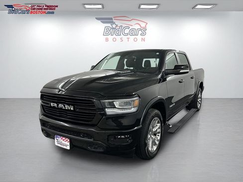 Used 2022 RAM 1500 Laramie AWD/4WD image 1