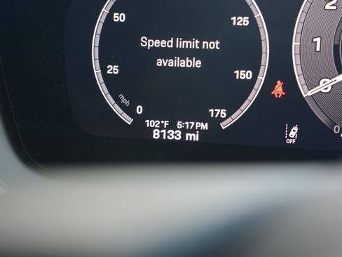 Certified 2025 Porsche Cayenne S AWD/4WD image 18
