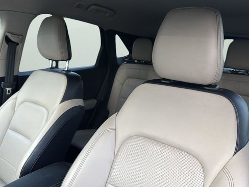 Used 2020 Ford Escape SEL image 10