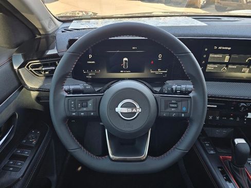 New 2025 Nissan Kicks SR image 15