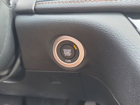 New 2026 Chrysler Pacifica Pinnacle image 19