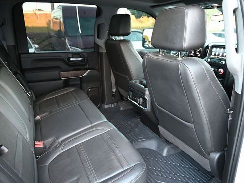 Used 2022 GMC Sierra 2500 Denali w/ Denali Ultimate Package image 11