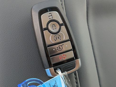 New 2026 Ford Expedition Active image 33