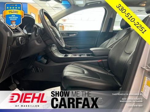 Used 2019 Ford Edge Titanium w/ Equipment Group 301A AWD/4WD image 22